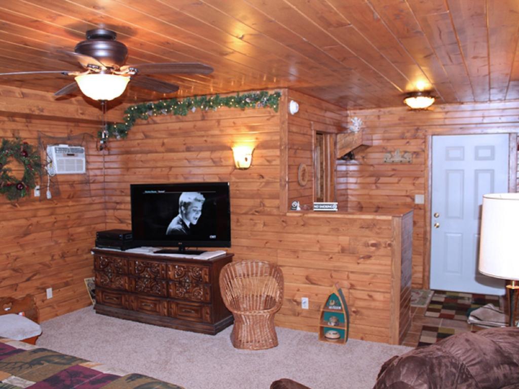 Villa Trickling Waters Retreat Marquette Zimmer foto